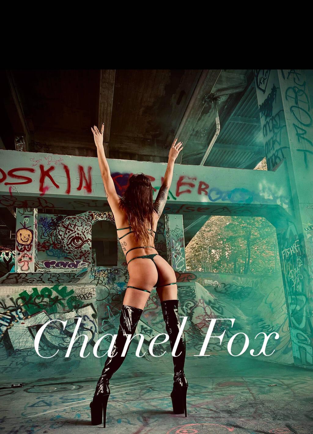 Chanel Fox is Female Escorts. | Victoria | British Columbia | Canada | scarletamour.com 