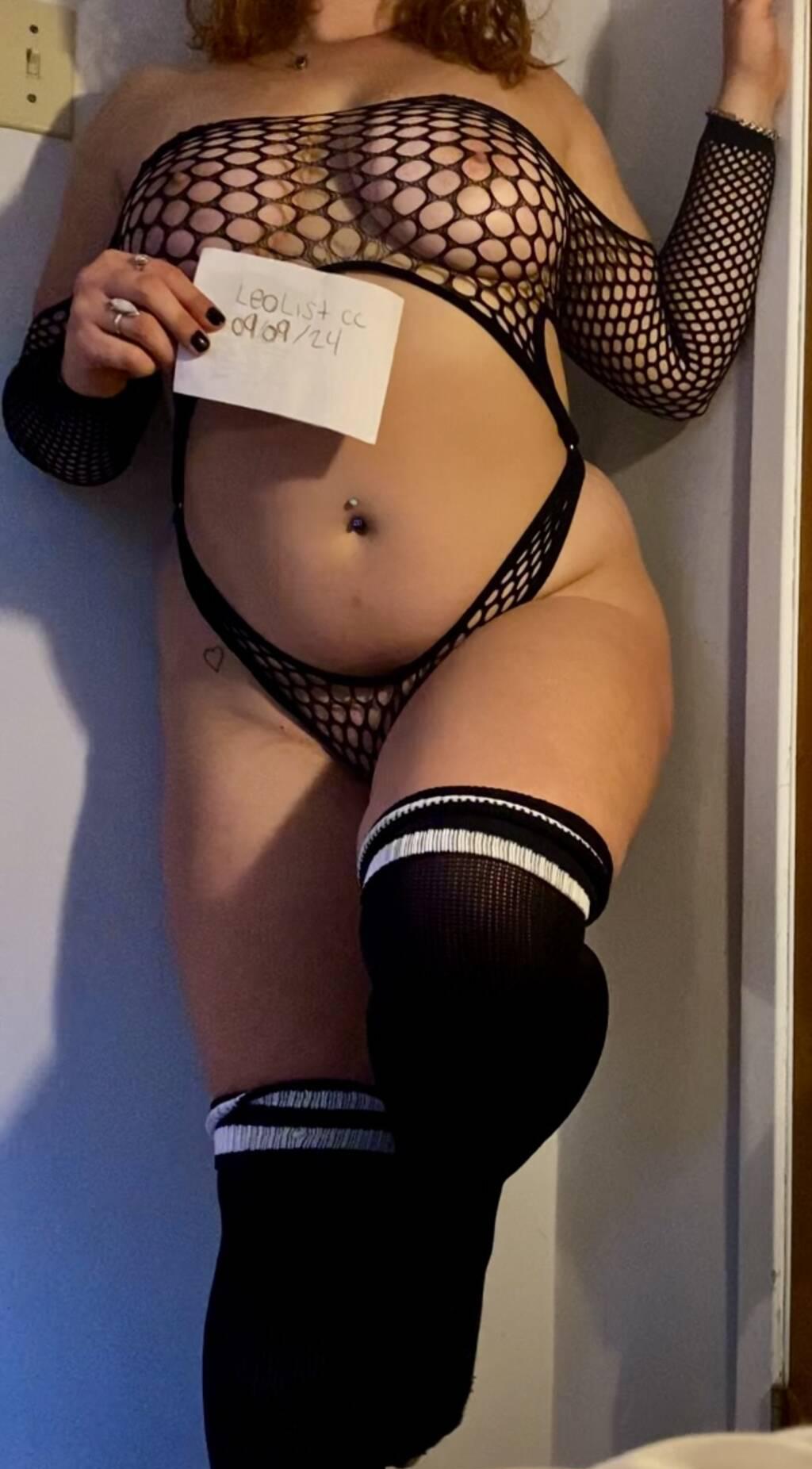 Carrie is Female Escorts. | Owen Sound | Ontario | Canada | scarletamour.com 