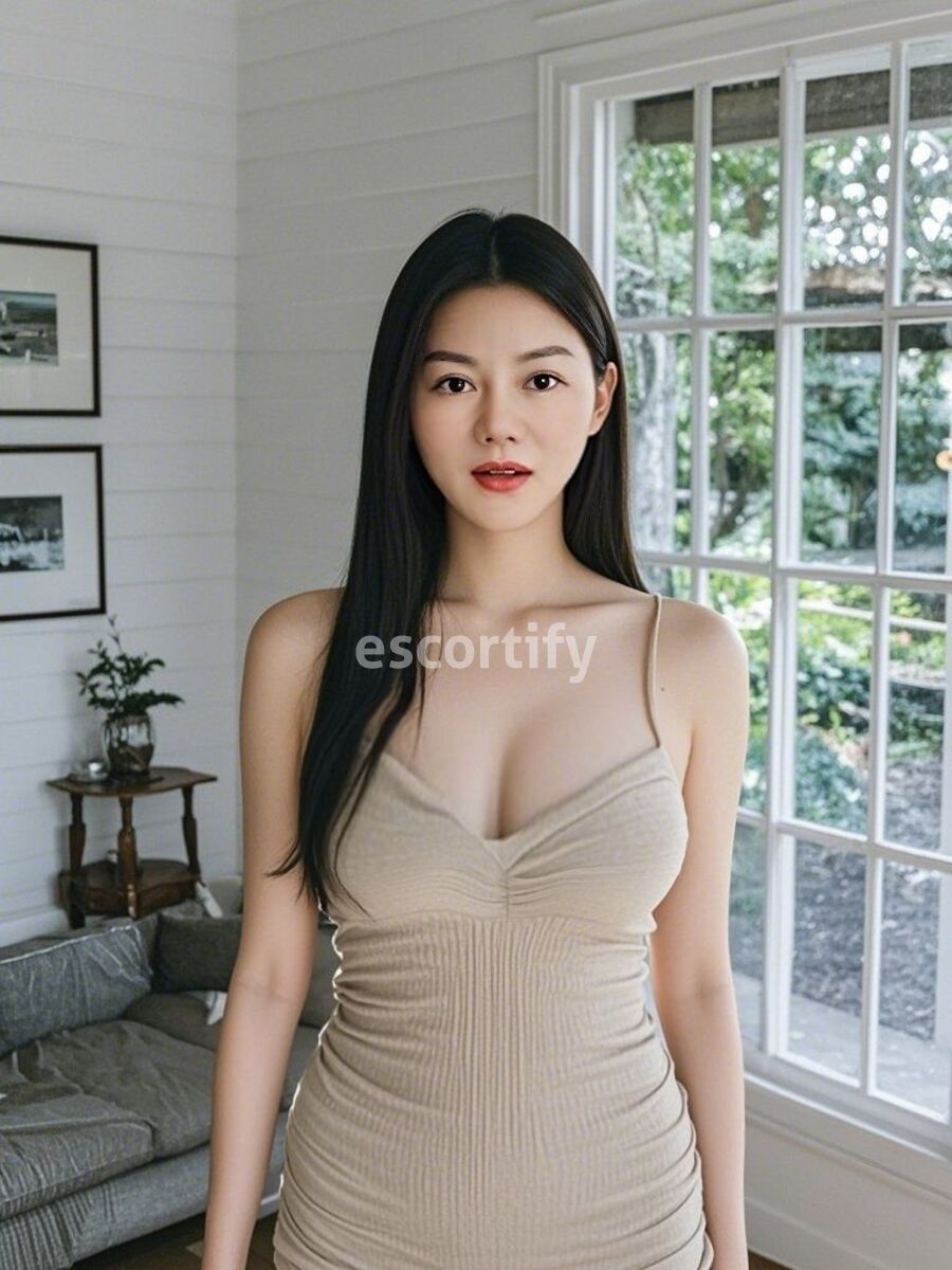 Lisa is Female Escorts. | Hamilton | New Zealand | New Zeland | scarletamour.com 