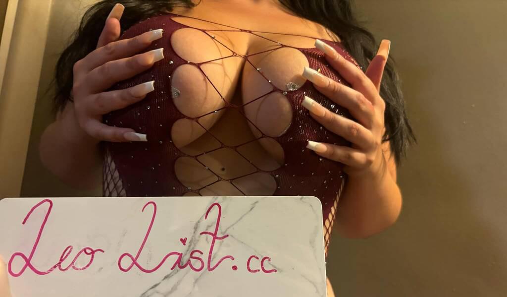 BELLA is Female Escorts. | Hamilton | Ontario | Canada | scarletamour.com 