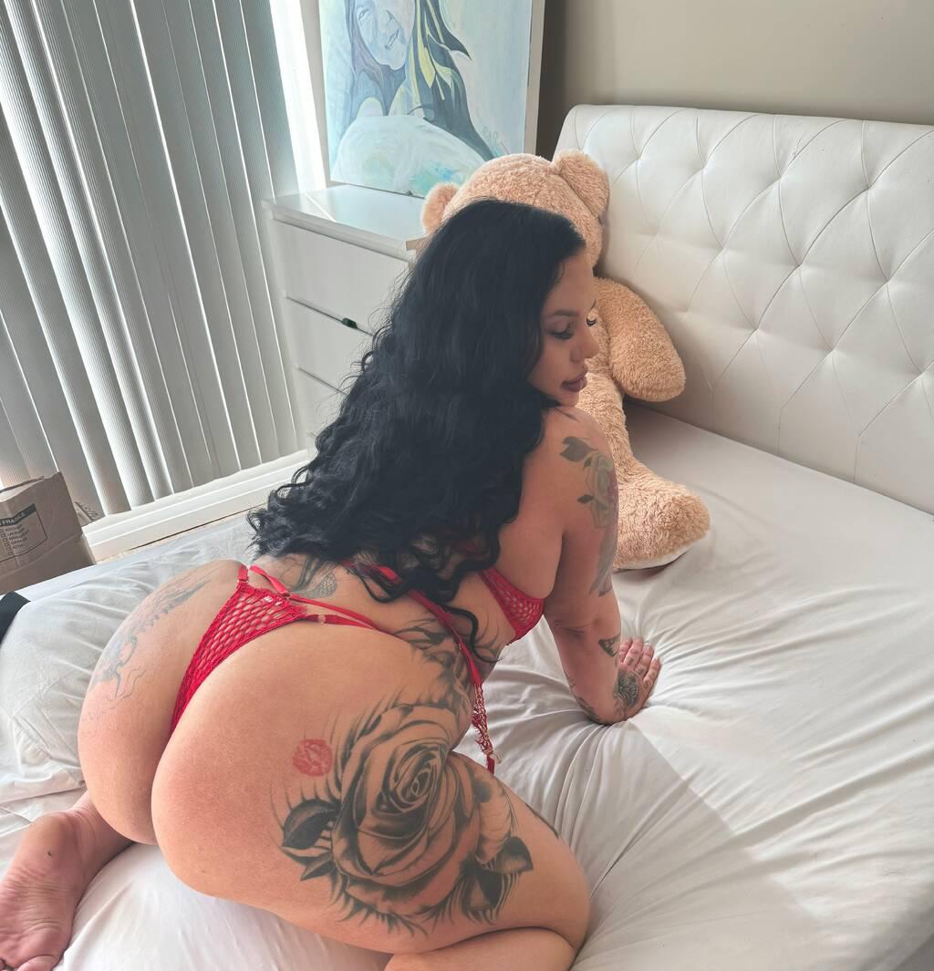 Jada is Female Escorts. | Hamilton | Ontario | Canada | scarletamour.com 