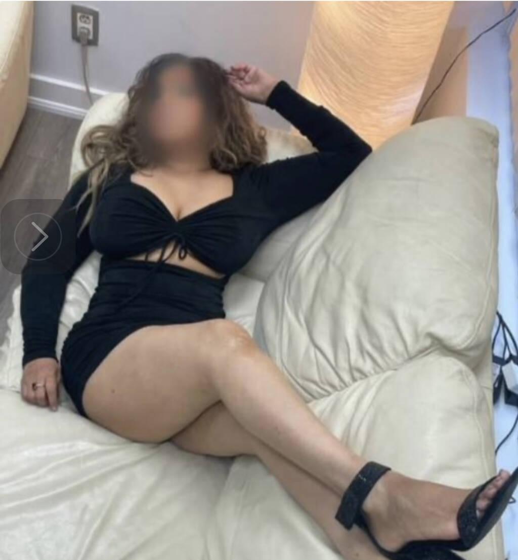 Avni is Female Escorts. | Toronto | Ontario | Canada | scarletamour.com 