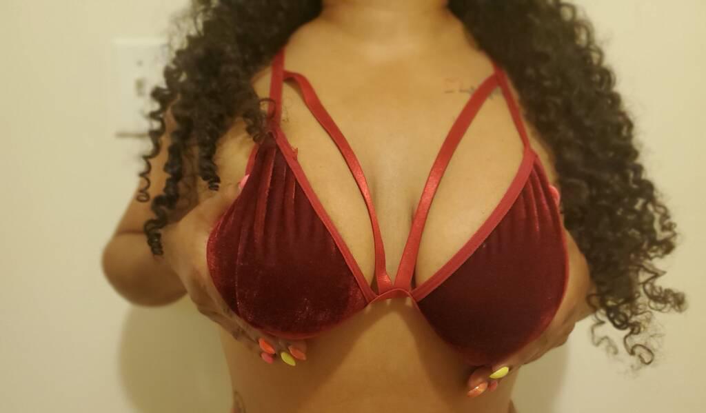 Tatiana is Female Escorts. | Moncton | New Brunswick | Canada | scarletamour.com 