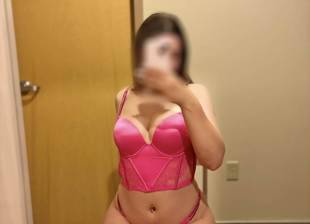 Brooklyn is Female Escorts. | Moncton | New Brunswick | Canada | scarletamour.com 