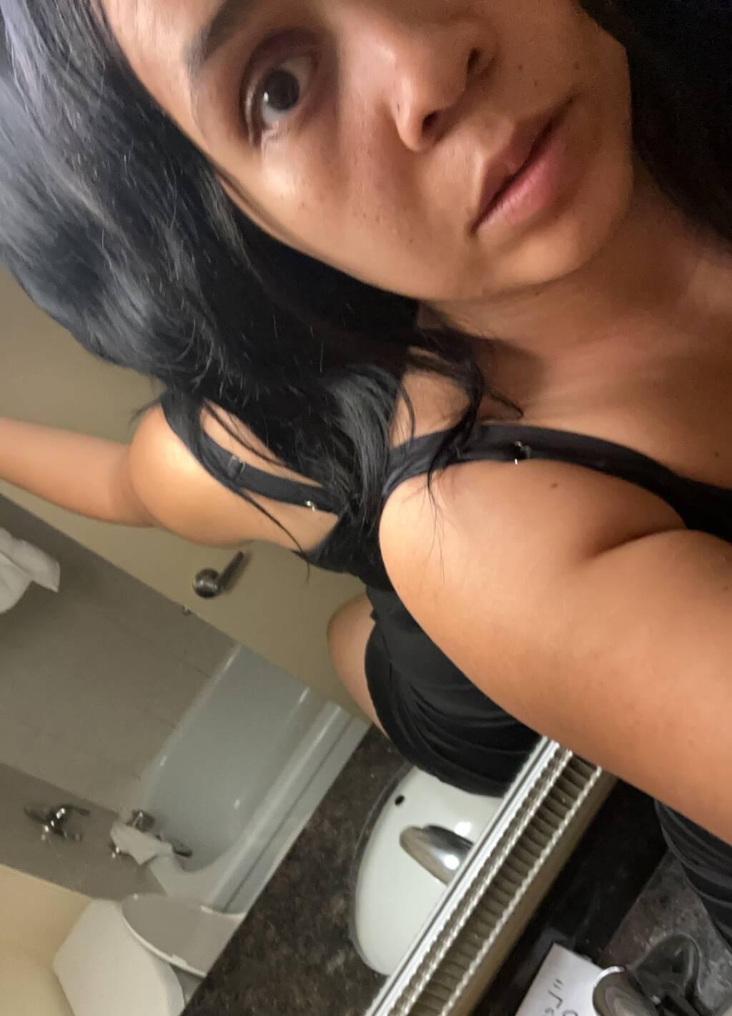 Monica is Female Escorts. | Barrie | Ontario | Canada | scarletamour.com 