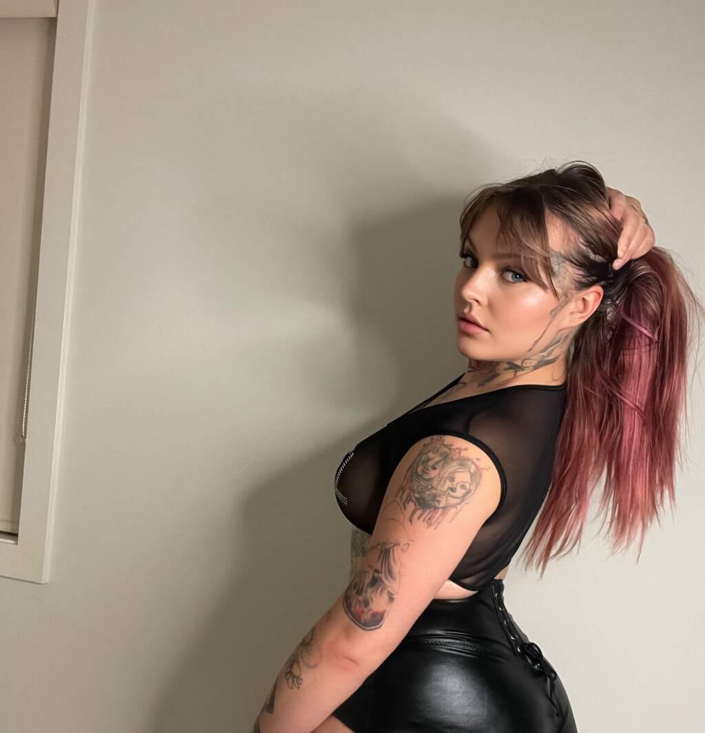 Zoey Noel is Female Escorts. | Kitchener | Ontario | Canada | scarletamour.com 