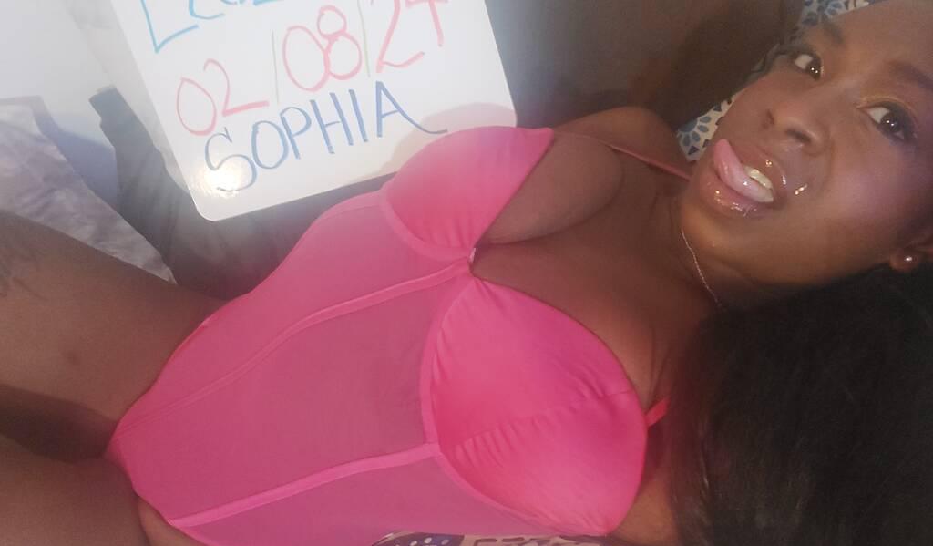 EBONYI SOPHIA is Female Escorts. | Moncton | New Brunswick | Canada | scarletamour.com 