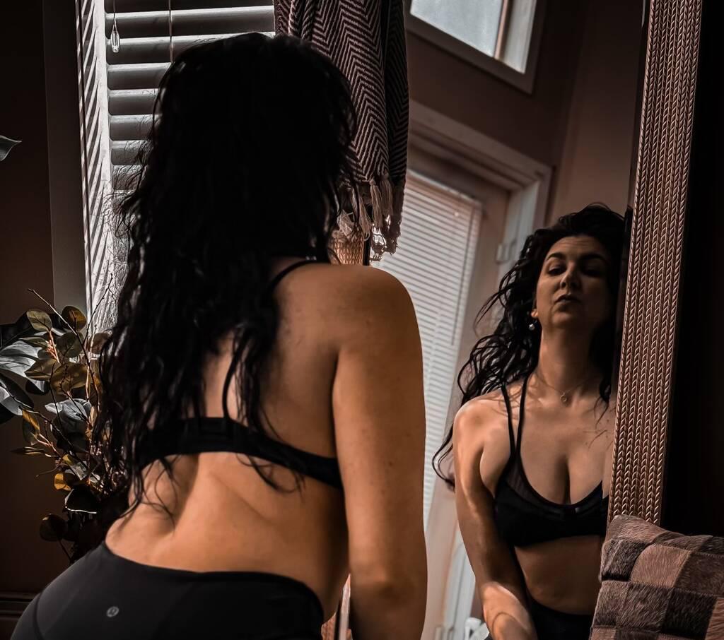 Rae Sloane is Female Escorts. | Grande Prairie | Alberta | Canada | scarletamour.com 