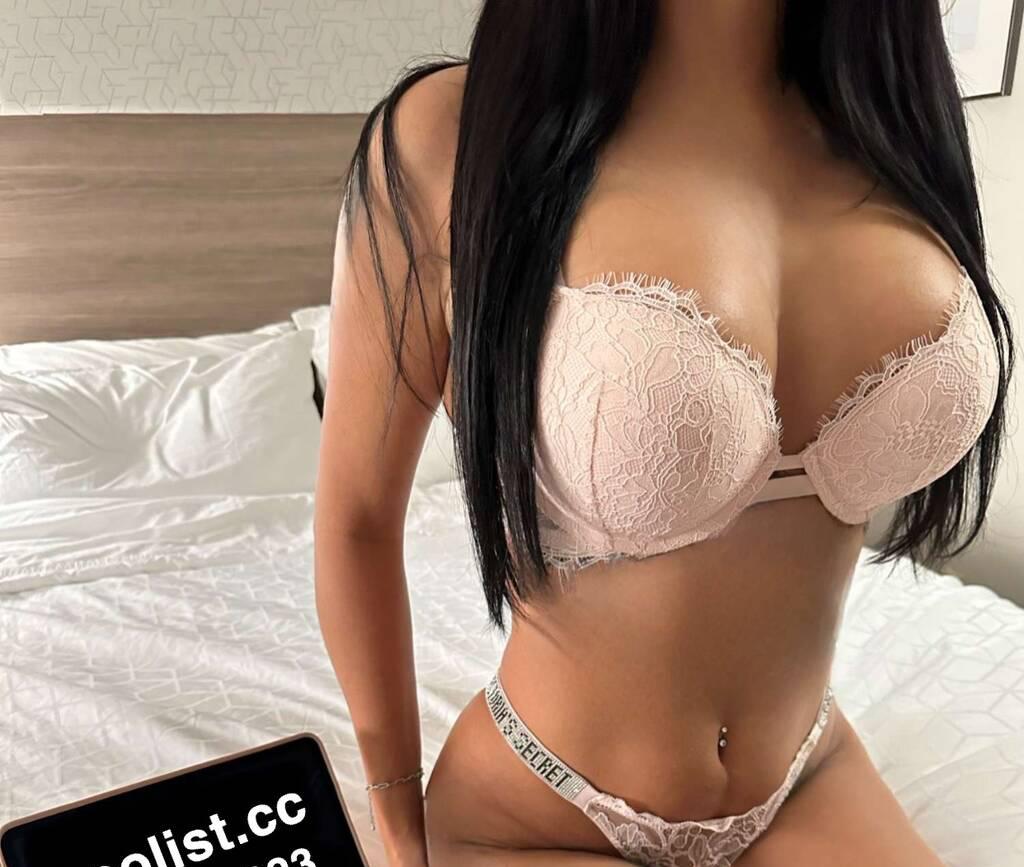 Mackenzie Vixen is Female Escorts. | windsor | Ontario | Canada | scarletamour.com 