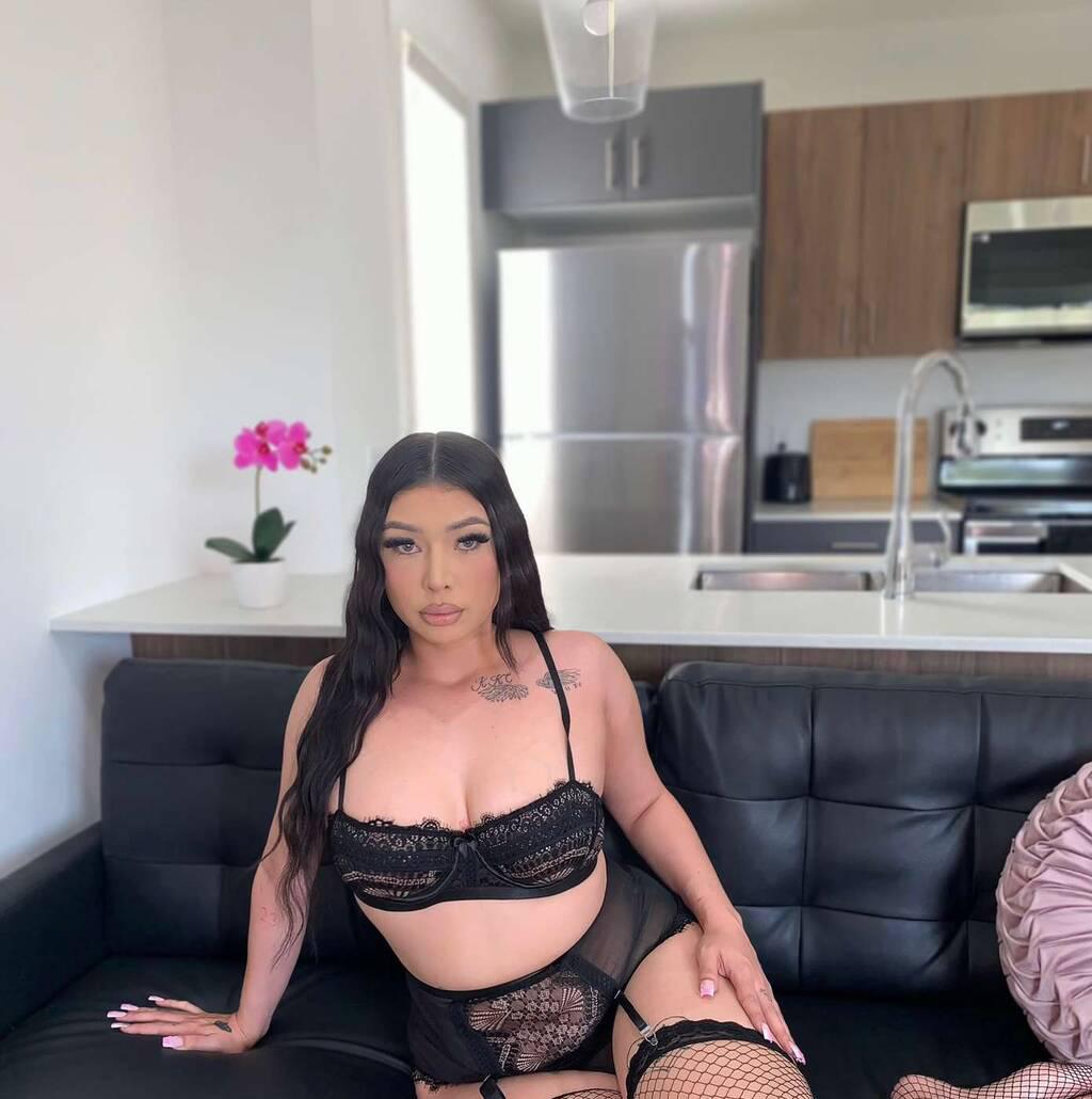 Lesha doll is Female Escorts. | Winnipeg | Manitoba | Canada | scarletamour.com 