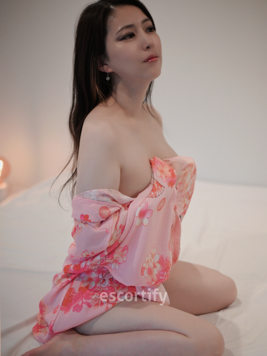 Koshi is Female Escorts. | Christchurch | New Zealand | New Zeland | scarletamour.com 