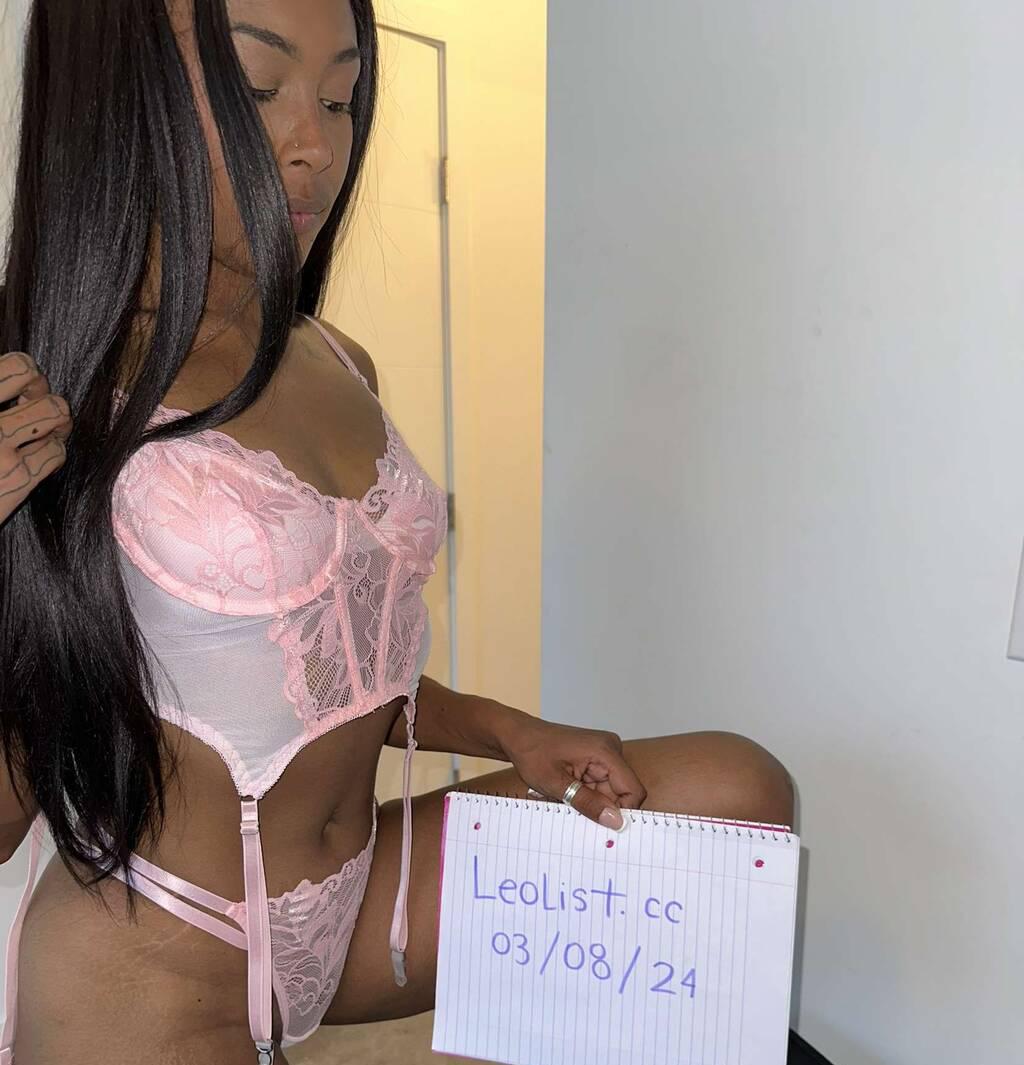 Keisha is Female Escorts. | Regina | Saskatchewan | Canada | scarletamour.com 