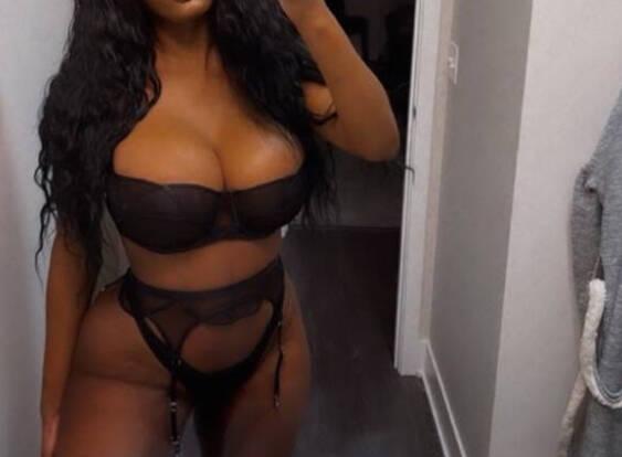 Tiffany is Female Escorts. | Owen Sound | Ontario | Canada | scarletamour.com 