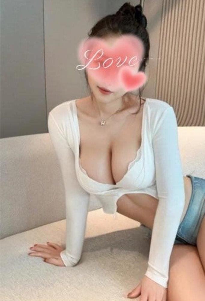 One Dragon Services Yuki is Female Escorts. | Hobart | Australia | Australia | scarletamour.com 