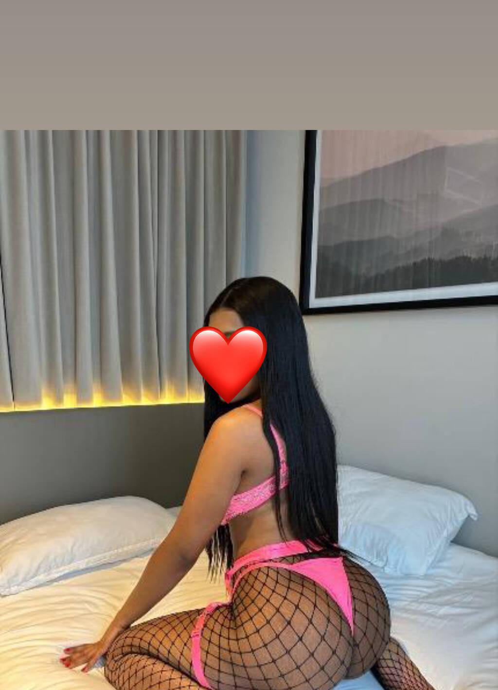 Kendall is Female Escorts. | Hamilton | Ontario | Canada | scarletamour.com 