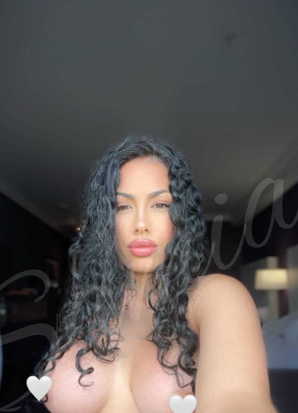 Samia Official is Female Escorts. | Toronto | Ontario | Canada | scarletamour.com 