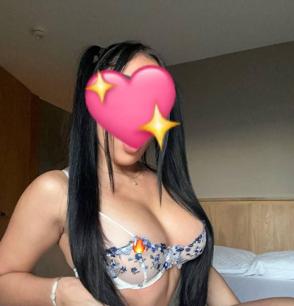 Rachell is Female Escorts. | Toronto | Ontario | Canada | scarletamour.com 