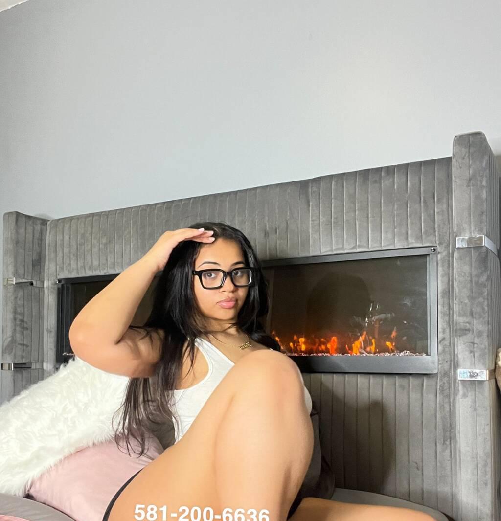 Kimmie is Female Escorts. | Trois Rivieres | Quebec | Canada | scarletamour.com 