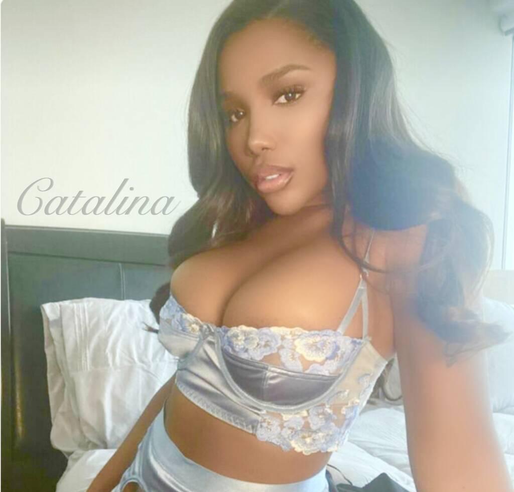 Catalina is Female Escorts. | Guelph | Ontario | Canada | scarletamour.com 