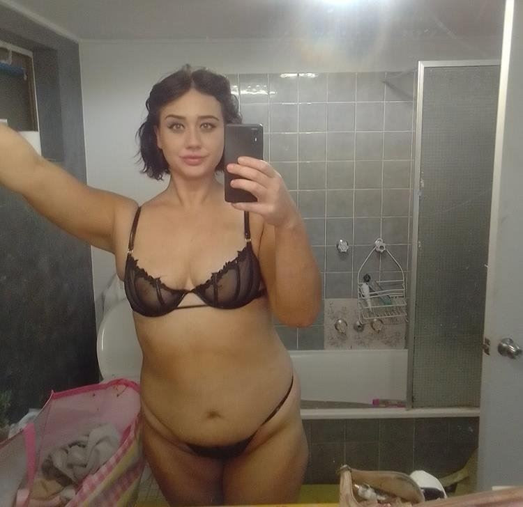 Plus size sexy escort xoxo is Female Escorts. | Brisbane | Australia | Australia | scarletamour.com 