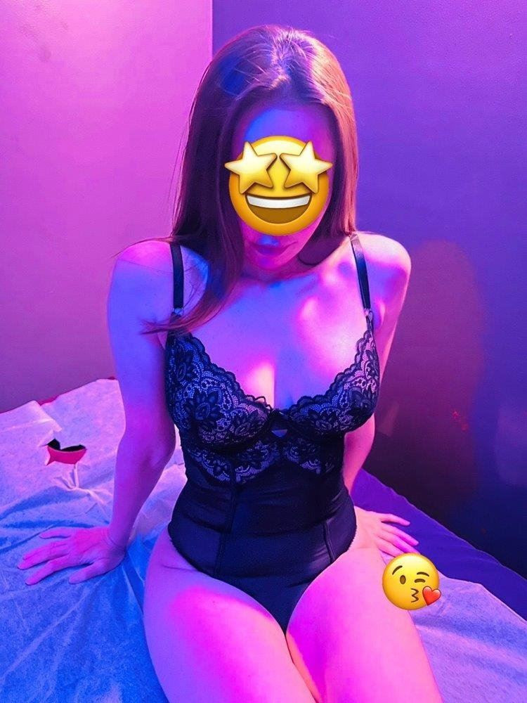 Rebeccaa 19 is Female Escorts. | Newcastle | Australia | Australia | scarletamour.com 