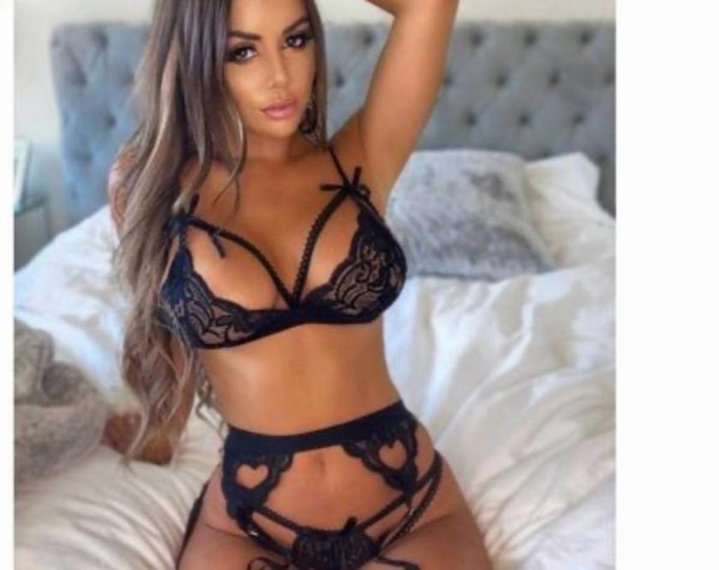  is Female Escorts. | Bath | United Kingdom | United Kingdom | scarletamour.com 