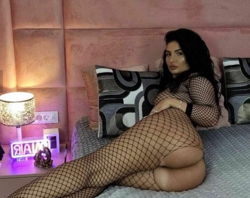  is Female Escorts. | Belfast | United Kingdom | United Kingdom | scarletamour.com 