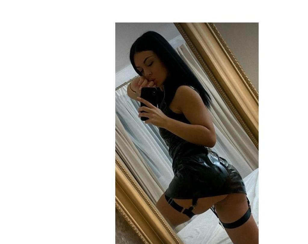  is Female Escorts. | Glasgow | United Kingdom | United Kingdom | scarletamour.com 