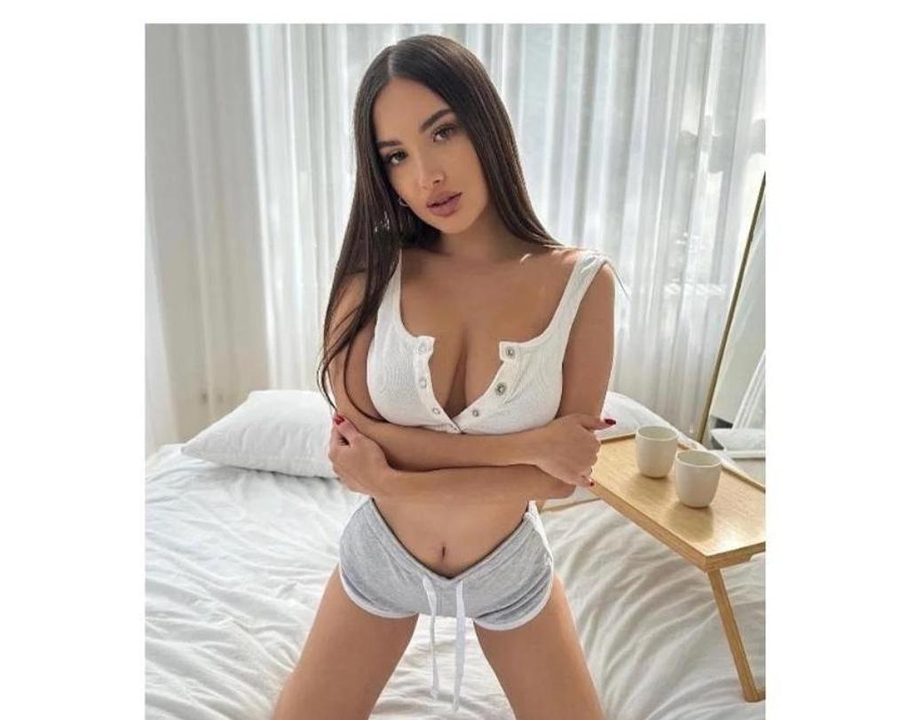  is Female Escorts. | Edinburgh | United Kingdom | United Kingdom | scarletamour.com 