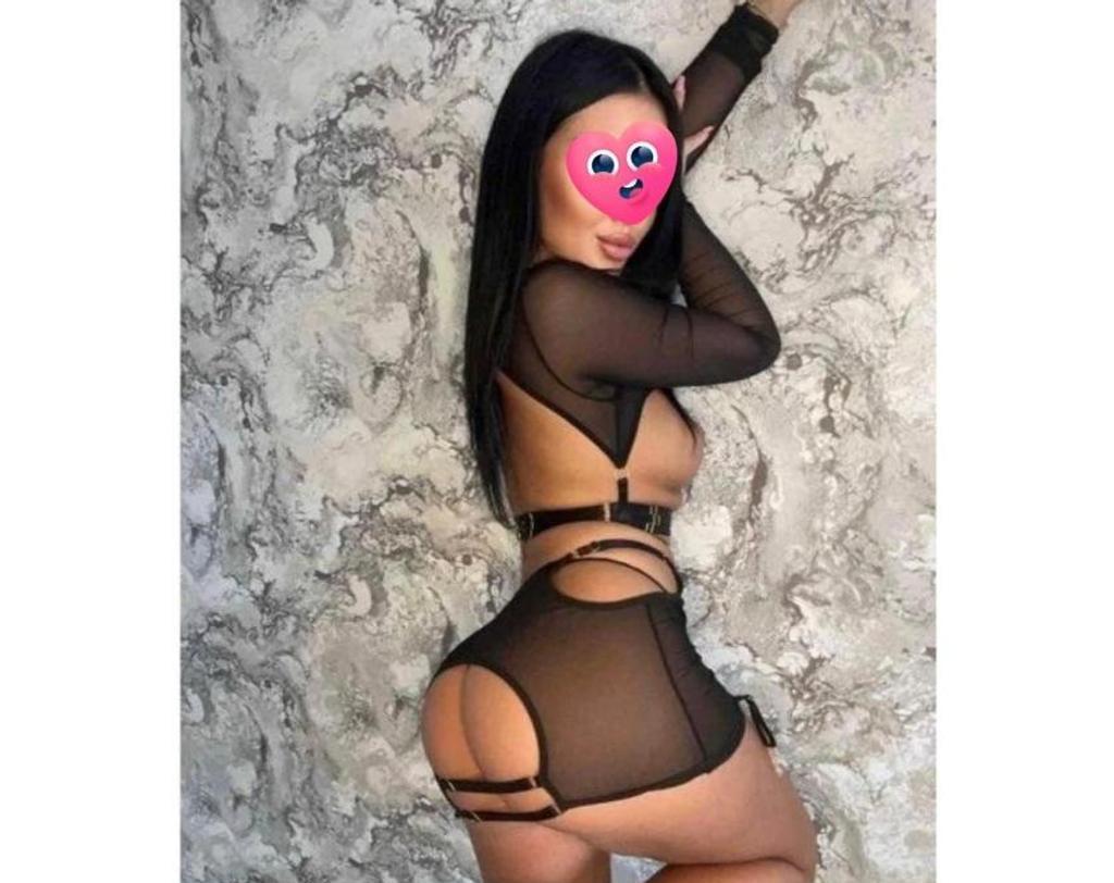  is Female Escorts. | East Midlands | United Kingdom | United Kingdom | scarletamour.com 