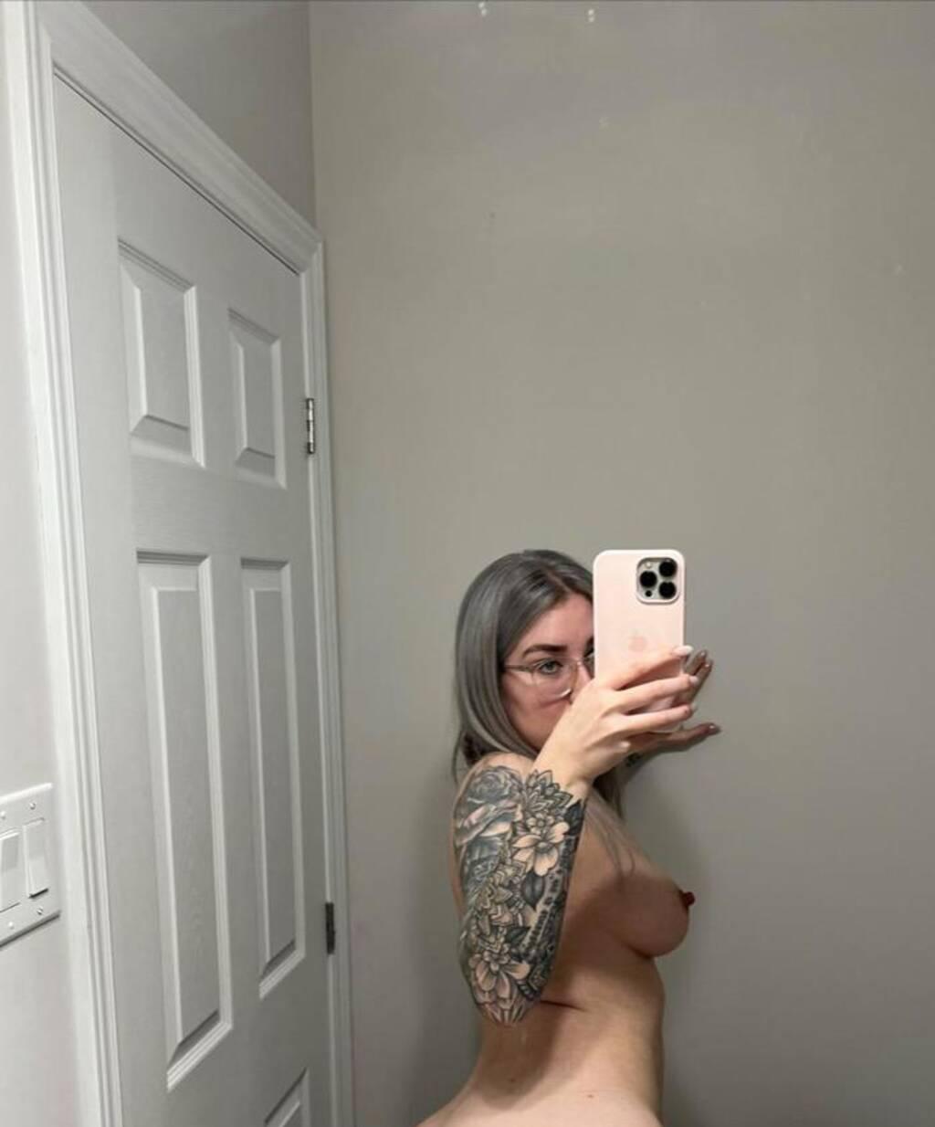 Cassandra is Female Escorts. | belleville | Ontario | Canada | scarletamour.com 