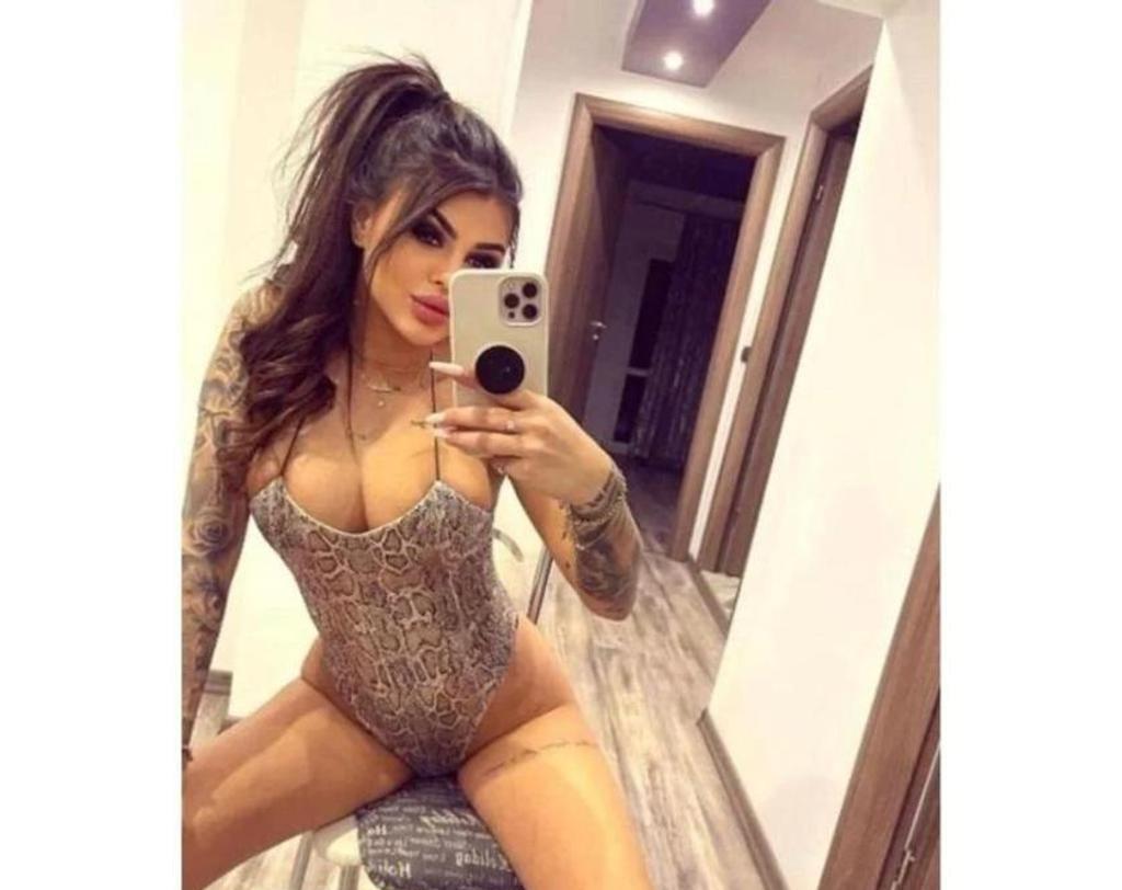  is Female Escorts. | Leeds | United Kingdom | United Kingdom | scarletamour.com 