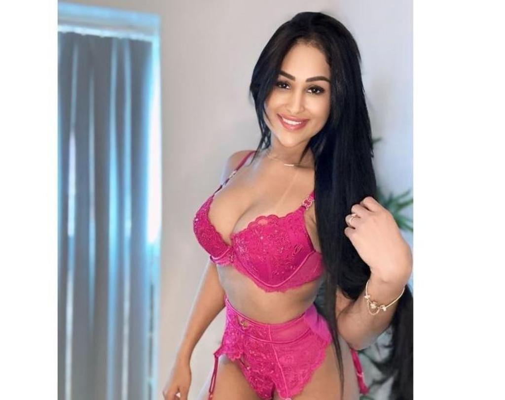  is Female Escorts. | Belfast | United Kingdom | United Kingdom | scarletamour.com 