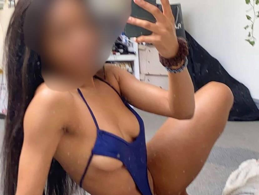 India & Mula is Female Escorts. | London | Ontario | Canada | scarletamour.com 