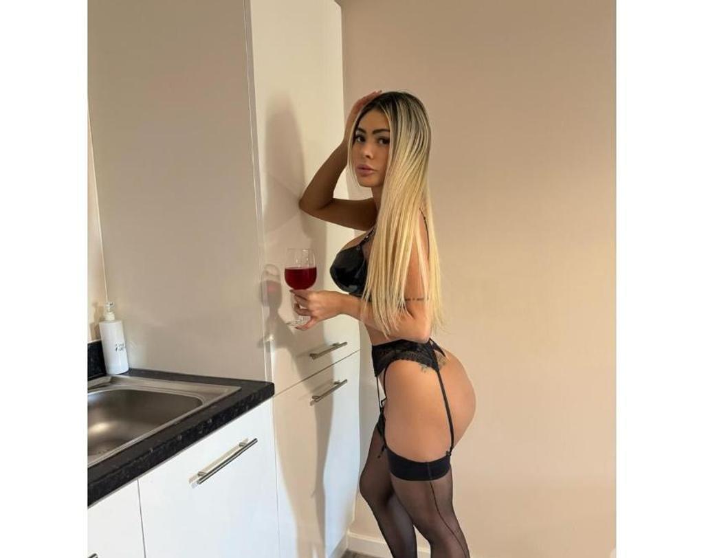  is Female Escorts. | Leeds | United Kingdom | United Kingdom | scarletamour.com 