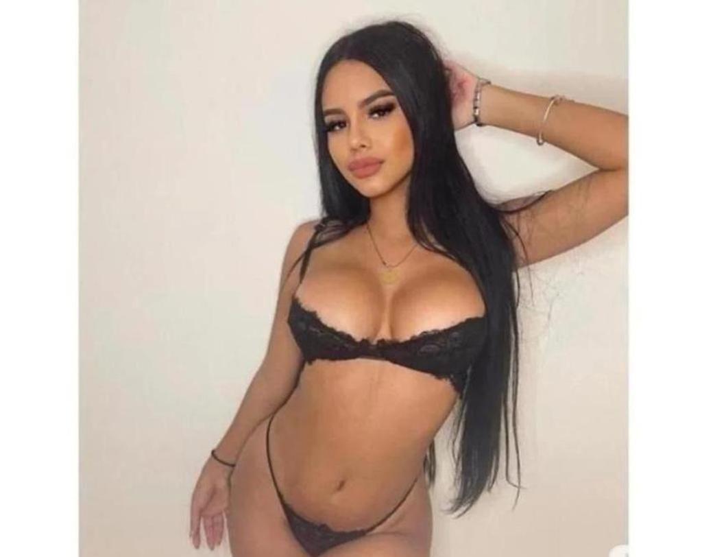  is Female Escorts. | Essex | United Kingdom | United Kingdom | scarletamour.com 