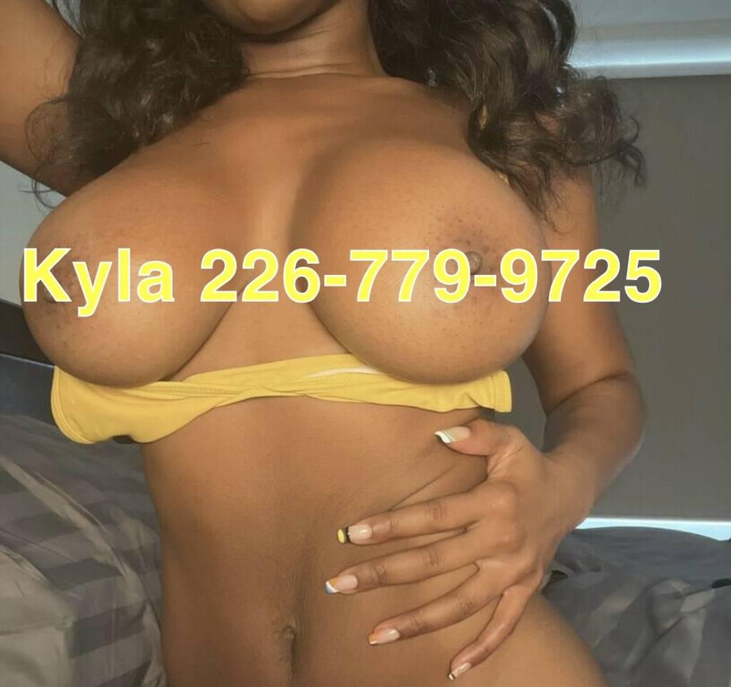 Kyla is Female Escorts. | Kitchener | Ontario | Canada | scarletamour.com 