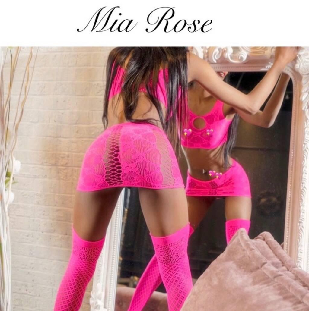 Mia Rose is Female Escorts. | Kingston | Ontario | Canada | scarletamour.com 