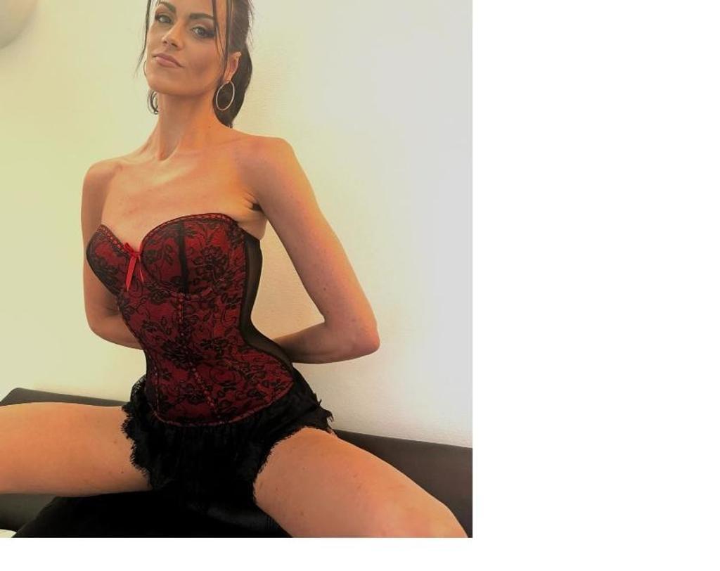  is Female Escorts. | Leeds | United Kingdom | United Kingdom | scarletamour.com 