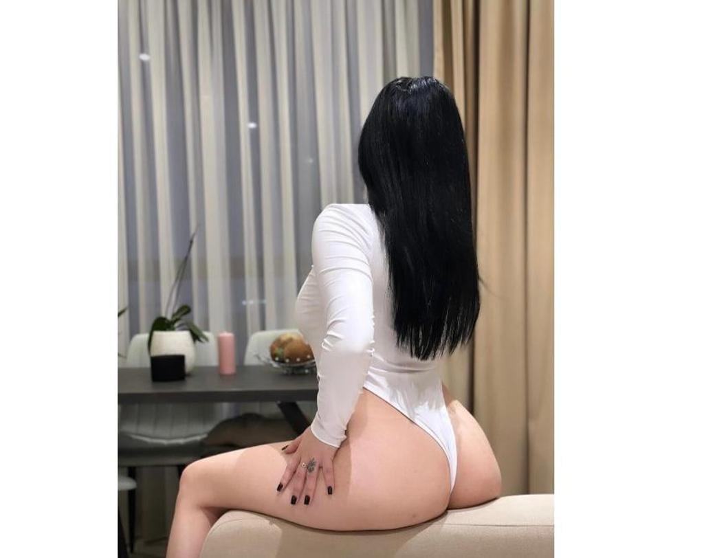  is Female Escorts. | Wales | United Kingdom | United Kingdom | scarletamour.com 