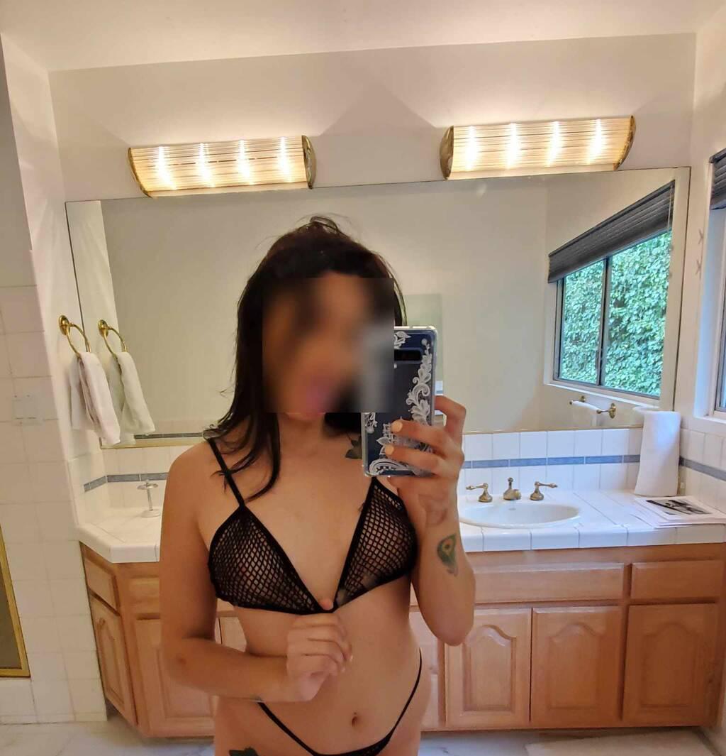 Nikki Morgan is Female Escorts. | Victoria | British Columbia | Canada | scarletamour.com 