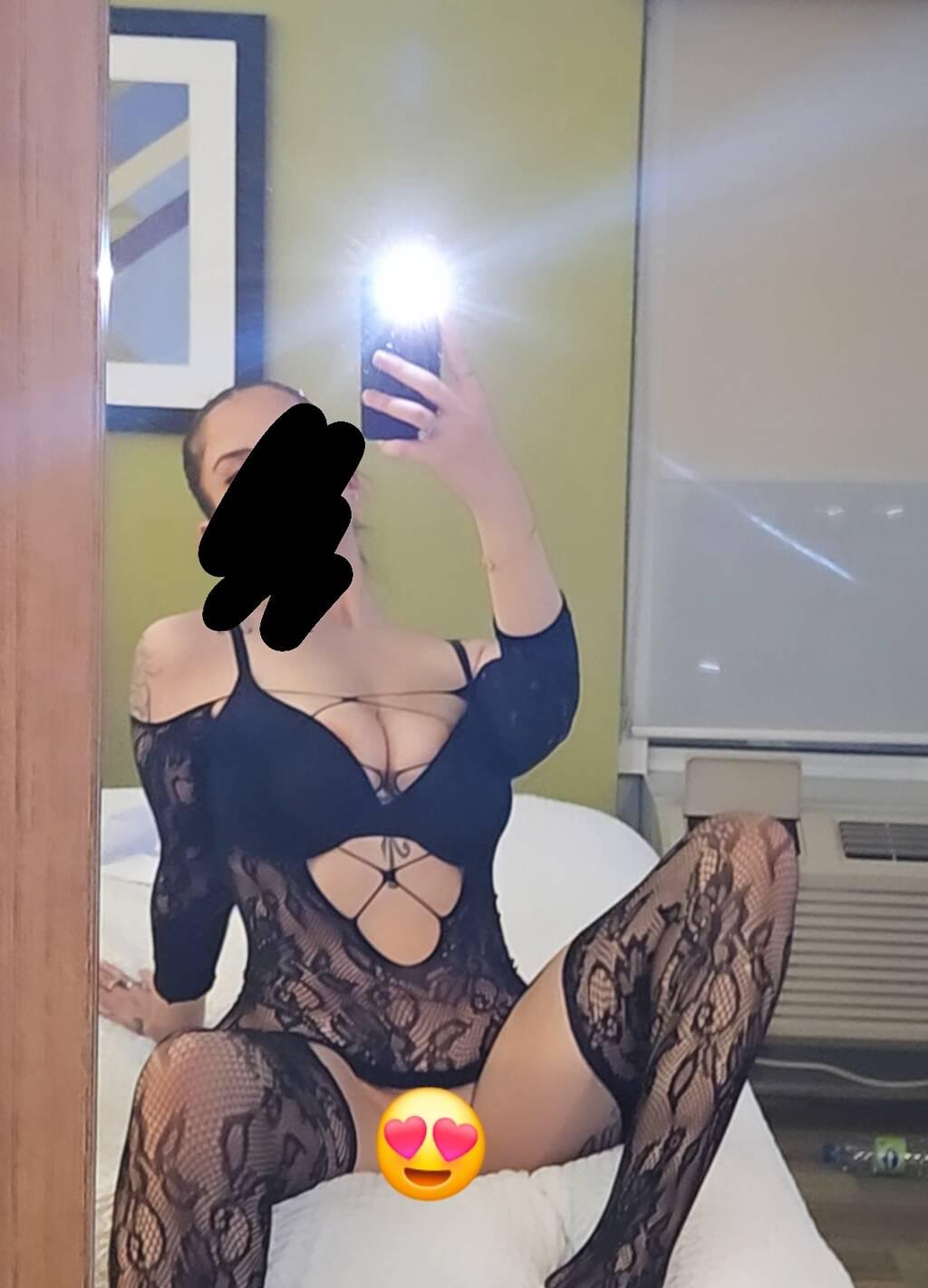 Naveah is Female Escorts. | Chatham | Ontario | Canada | scarletamour.com 