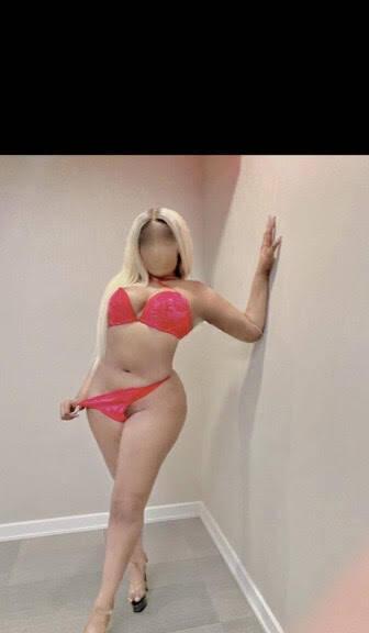 Mona is Female Escorts. | Toronto | Ontario | Canada | scarletamour.com 