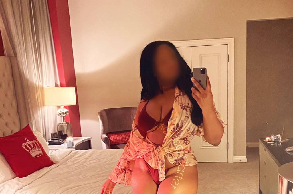 Melissa Carter is Female Escorts. | Lethbridge | Alberta | Canada | scarletamour.com 