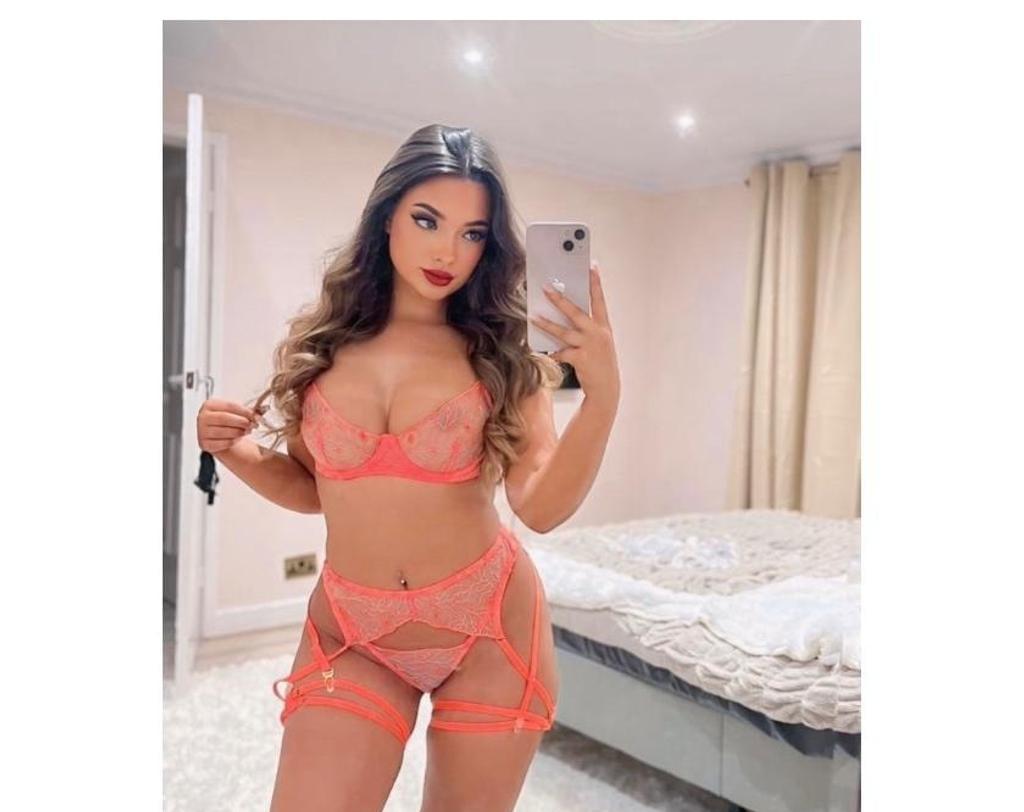  is Female Escorts. | Aberdeen | United Kingdom | United Kingdom | scarletamour.com 