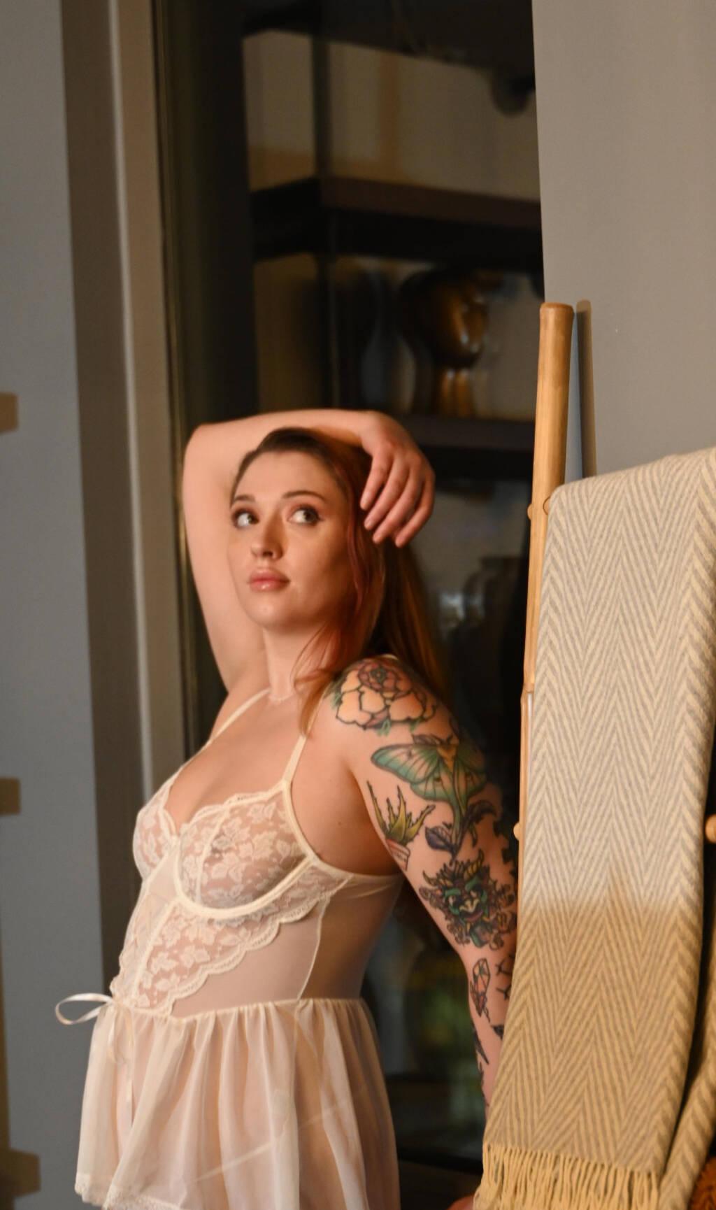 Hazel is Female Escorts. | Edmonton | Alberta | Canada | scarletamour.com 