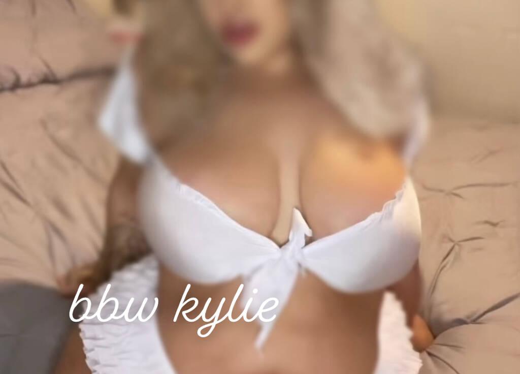 Kylie is Female Escorts. | Fredericton | New Brunswick | Canada | scarletamour.com 