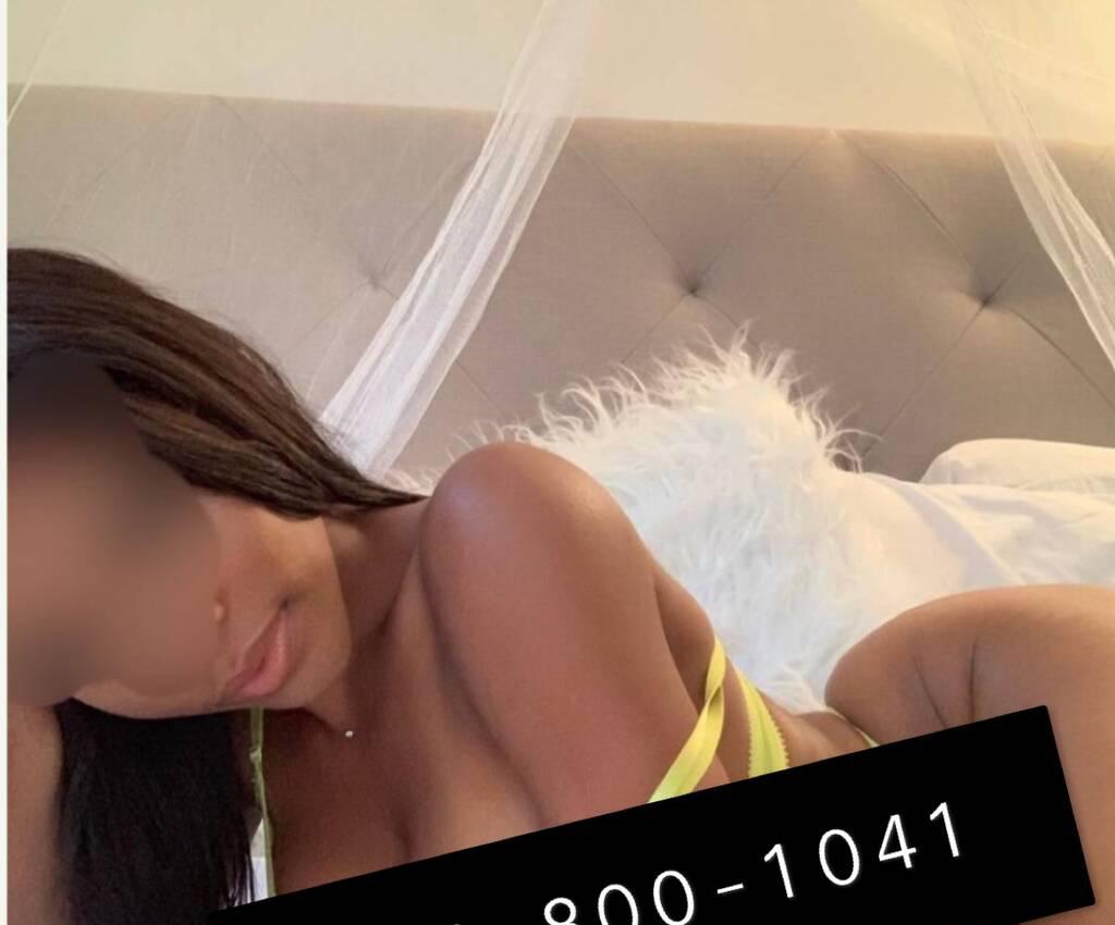 Alexis is Female Escorts. | Barrie | Ontario | Canada | scarletamour.com 