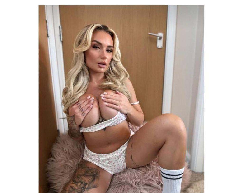  is Female Escorts. | Newcastle | United Kingdom | United Kingdom | scarletamour.com 