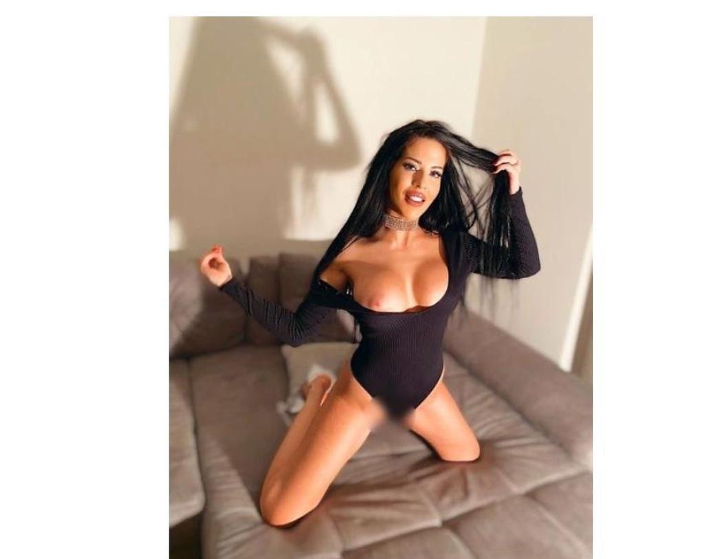  is Female Escorts. | Bath | United Kingdom | United Kingdom | scarletamour.com 